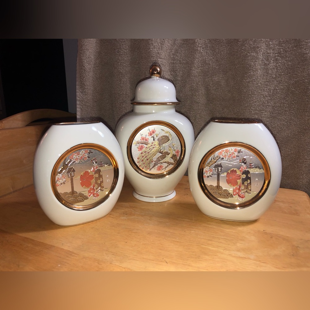 Asian art of chokin vases  art